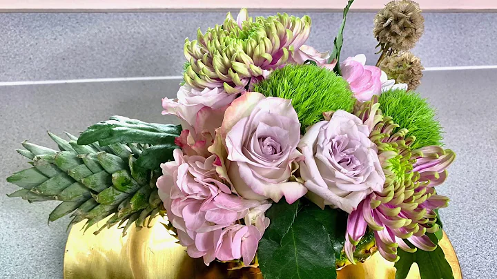 Pineapple arrangement