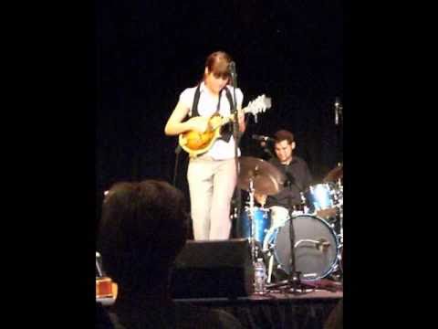 Larkin Poe - 'Suzanne' - Performed 2010-10-01