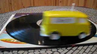 Tamco Soundwagon (Vinyl Killer) Recordplayer VW T1 Bus - YouTube