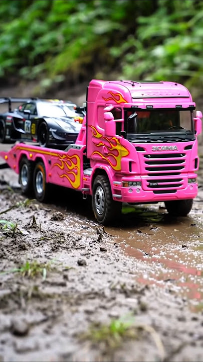 RC Truck Scania Pink angkut Mobil Balap #truk #trukoleng #trukpasir #menemukanmainan
