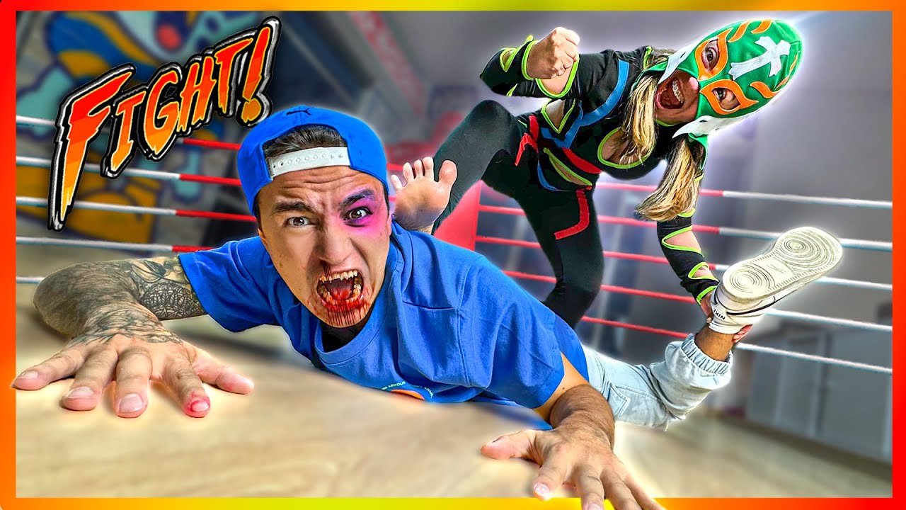 MI NOVIA  SE CREE una LUCHADORA PROFESIONAL 🥊😱 * CAMBIO de PERSONALIDAD