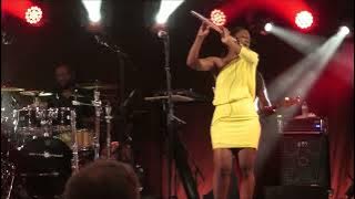Free To Be - Kim Scott feat. Carl Stanley at 5. Algarve Smooth Jazz Festival (2022)