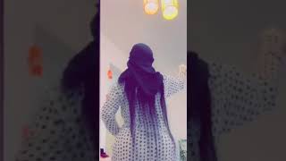 رققص بنت دمار خلفية سكويا Belly dancing beautiful girl with long hair