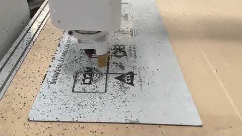 CNC wood router BMG-1325A cutting ACP panel