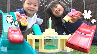 カーズ おもちゃ カラーチェンジャーズ ペイントショップ 水遊び Cars McQueen Color Changers Ramone's Playset Toy