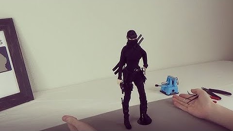 Talking Kitbashes with a 1/6 scale Custom Catch Me Samurai Action Figure