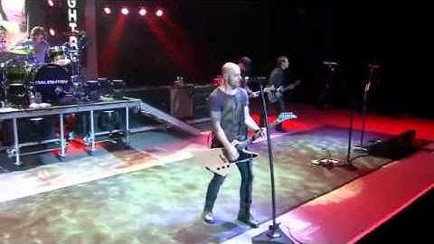 Daughtry/Crawling Back To You/ Live at Illusions Theatre/Alamodome, San Antonio, TX