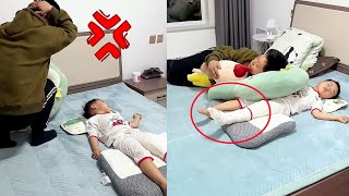 Dad how to press his son's leg to sleep! Thanks to the son didn't wake up mother will be angry!# C