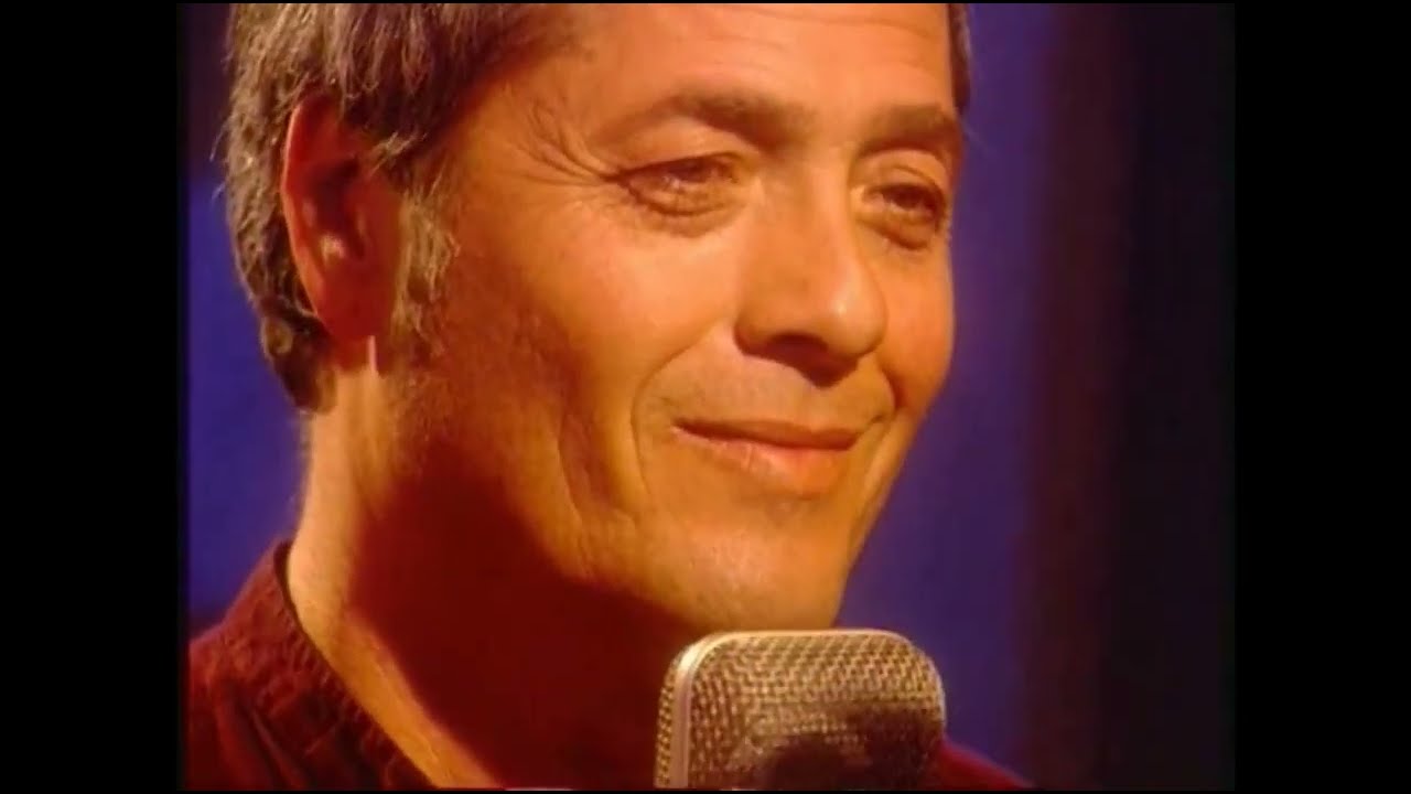 Shlomo Artzi, Yael Deсkelbaum. Lo Yodea Ma Over Lach B'roach  Стихотворный перевод.