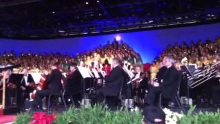 Blair Underwood reads Christmas story at Disney World's Candelight Processional