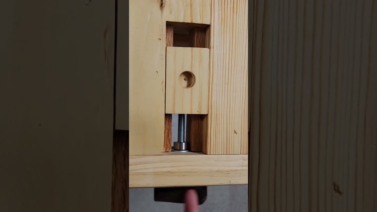 Finished the DIY Tail Vise: Mini Portable Workbench Build