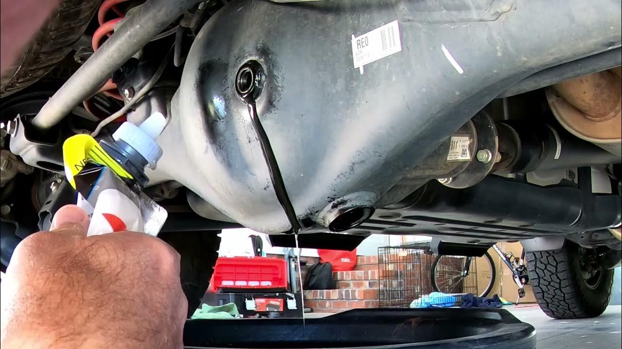 Fluid Service on a 5th Gen 4Runner - YouTube