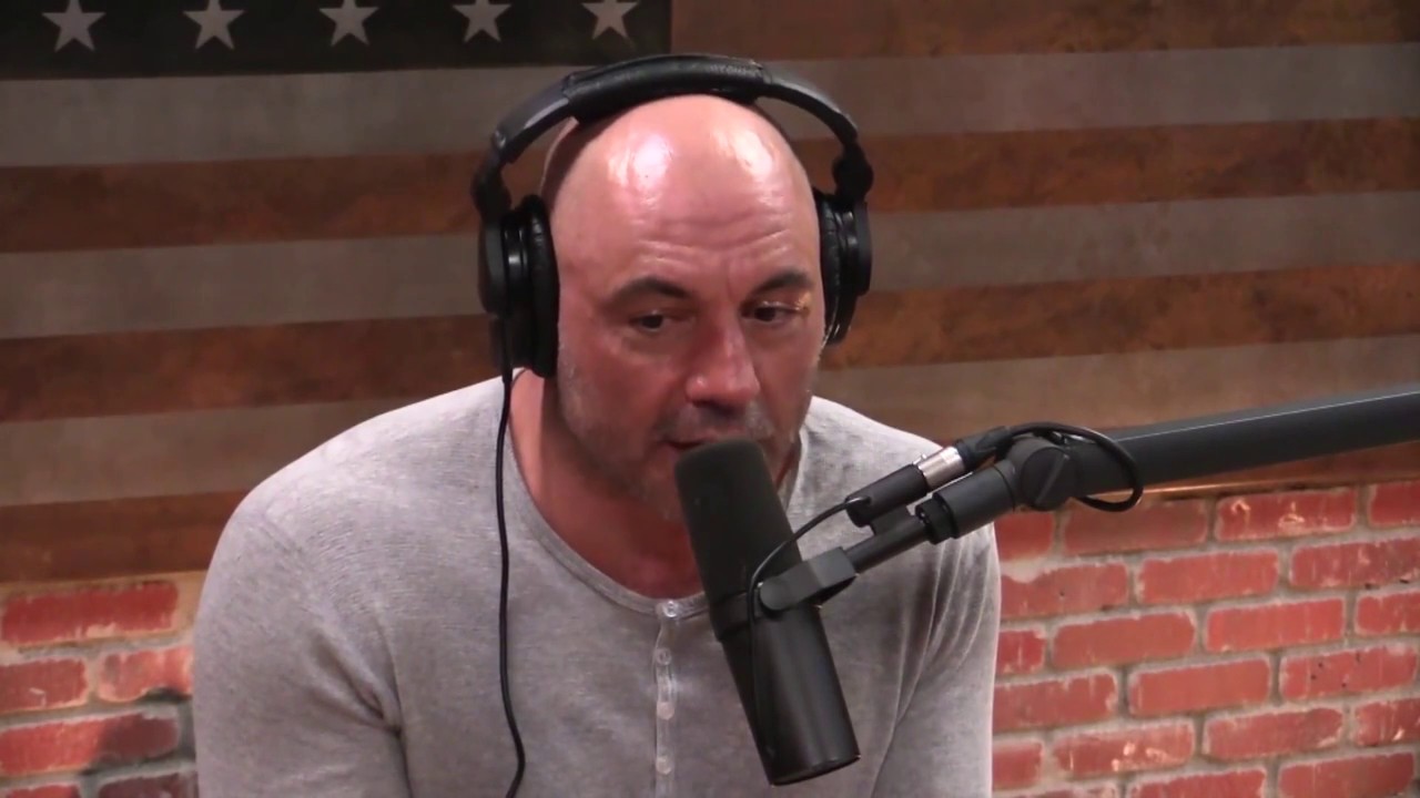 Joe Rogan - Why SOCIAL Media is BAD for people (Instagram, Facebook, Tweeter etc.)