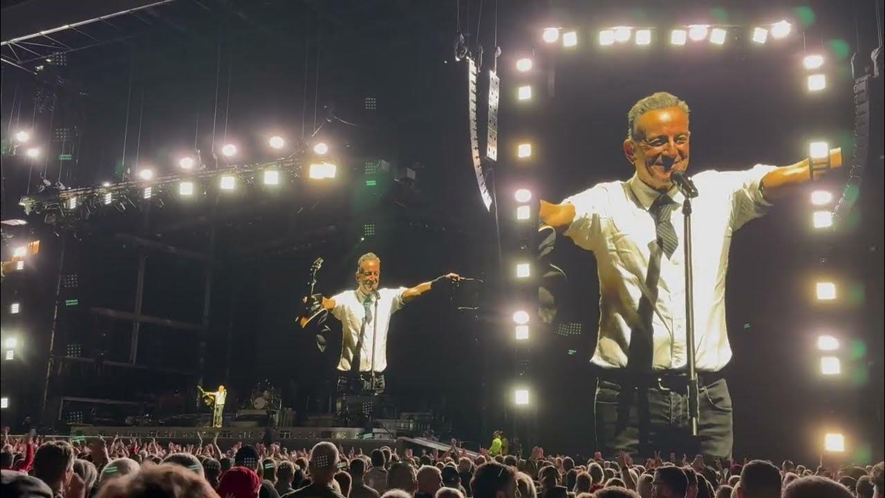 Giant I'll See You In My Dreams Live Bruce Springsteen - "I'll See You In My Dreams" live in Belfast (09.05.
