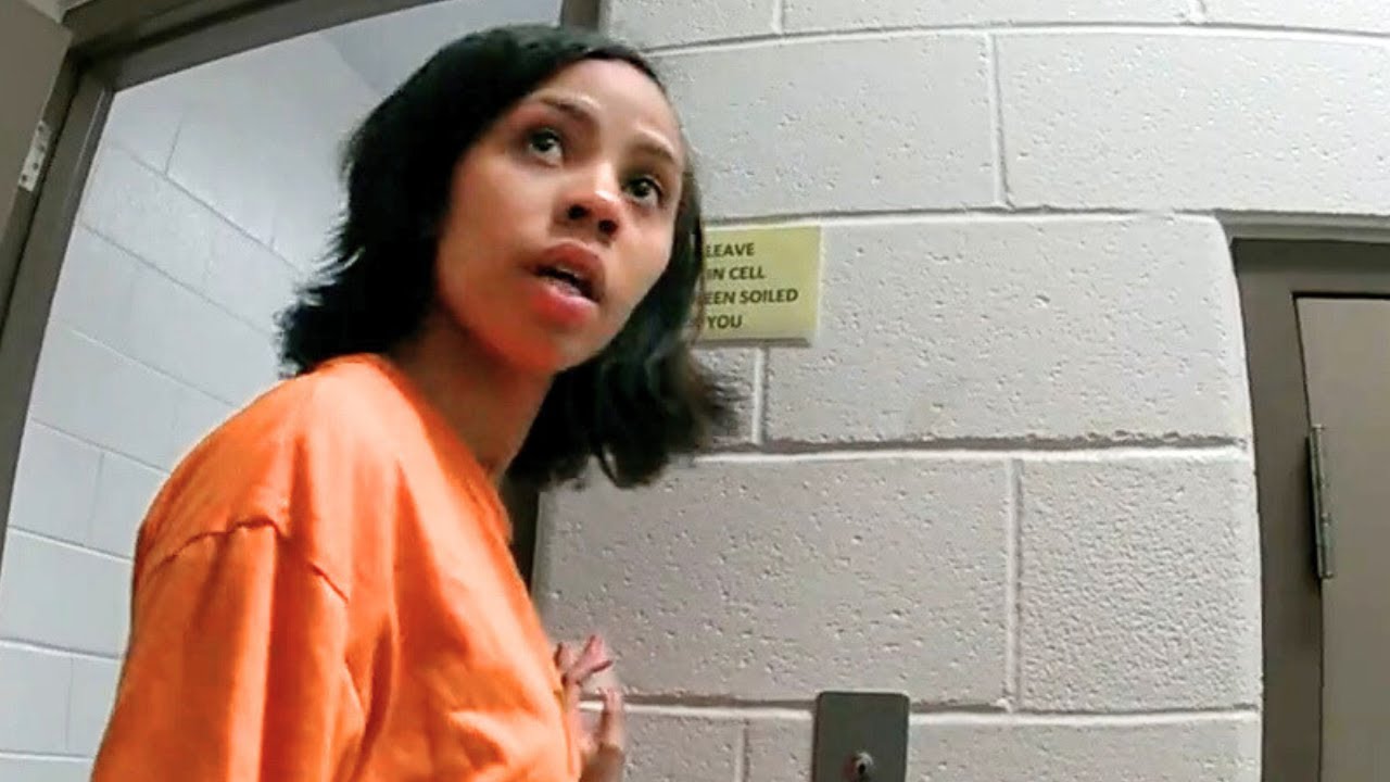 Woman Punches A 70 Year Old, Cries For Boyfriend When Arrested