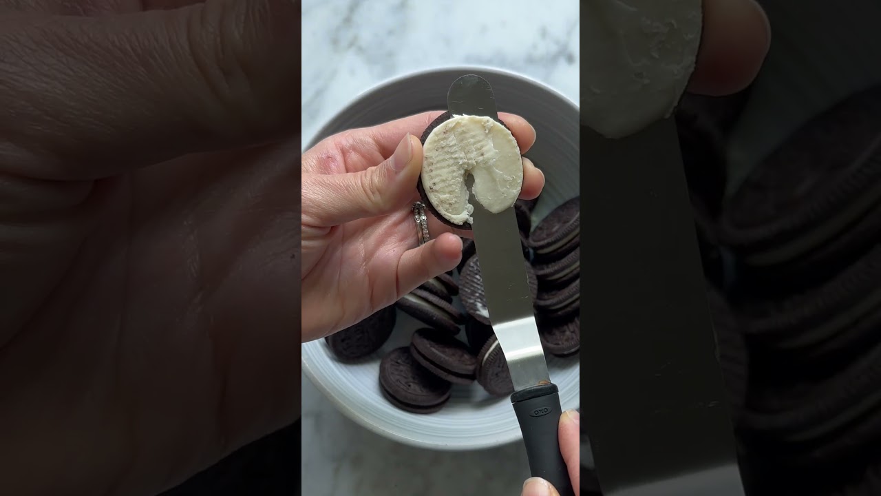 Easy No Bake Vegan Oreo Cheesecake 