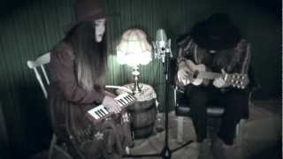 Video thumbnail of "MISS LI - "Plastic Faces" - Acoustic Session (2012)"