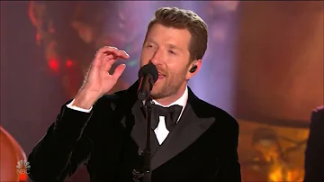 Brett Eldredge Sings  "Feels Like Christmas" Live November 2022 New York City HD 1080p