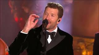 Brett Eldredge Sings  "Feels Like Christmas" Live November 2022 New York City HD 1080p Information
