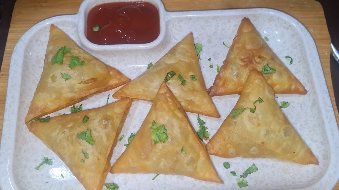 Crispy Keema Samosa Recipe | Bilkul Bazaar Jaise Khasta Samosay Ghar Par