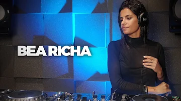 Bea Richa - Live @ Radio Intense Barcelona 11.12.2019 // Melodic Techno Mix