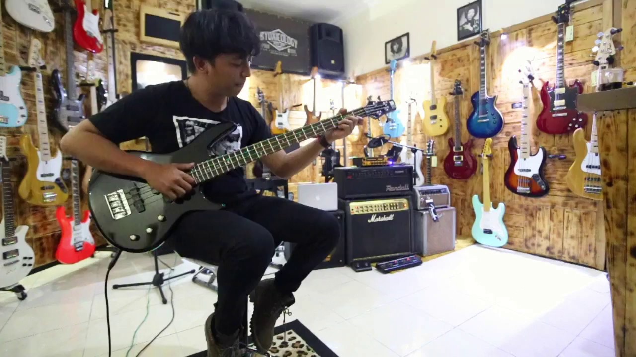 IBANEZ SOUNDGEAR BASS