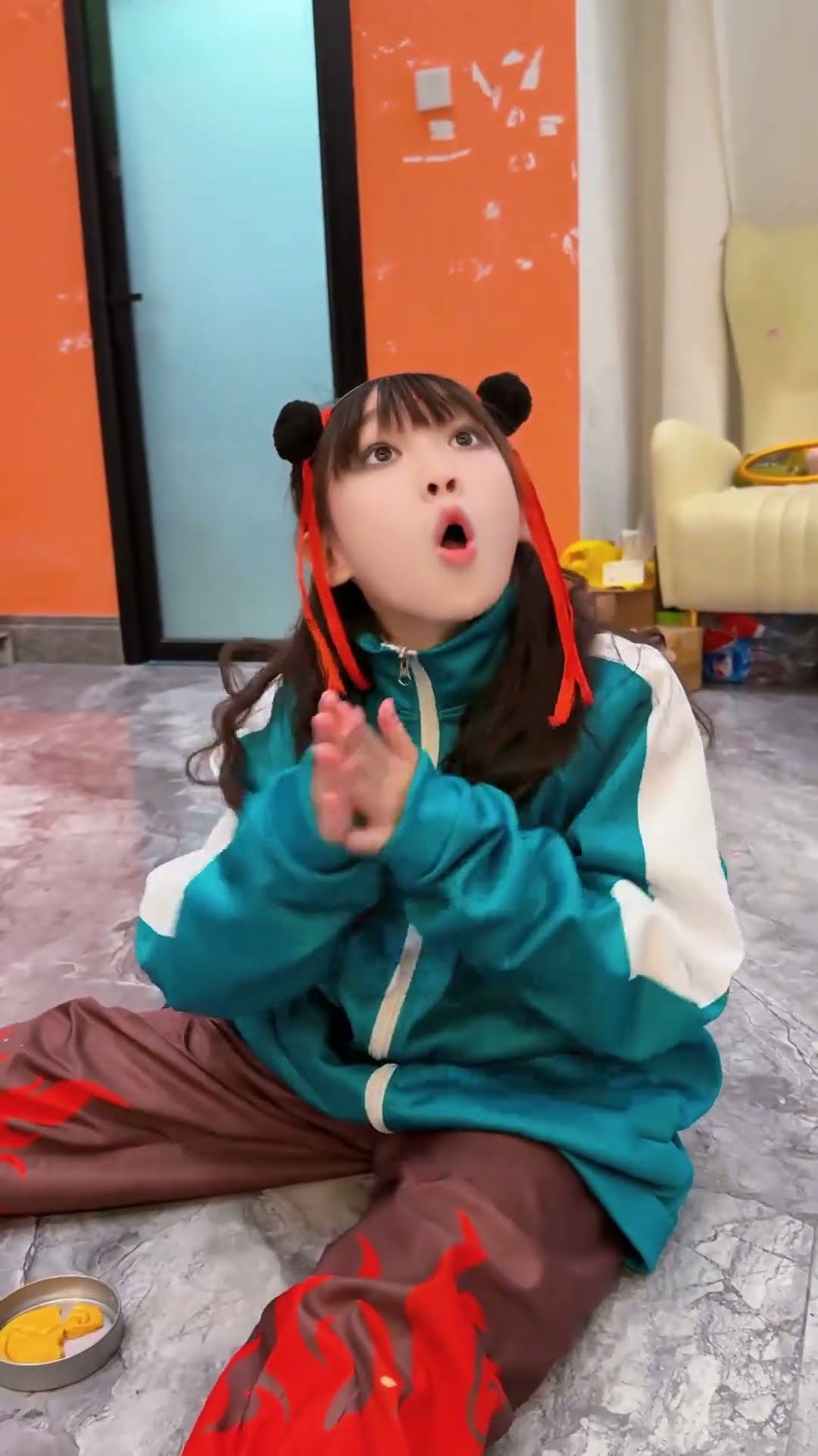 【斗罗大陆】好倒霉的小哪吒，糖饼竟然被人撞碎了！ #斗罗大陆 #唐舞桐 #哪吒