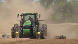 JOHN DEERE 8R370 AND 8430 FIELD CULTIVATING