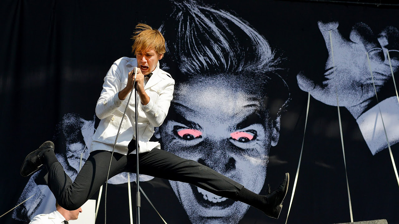 The Hives   Tick Tick Boom at Reading 2014