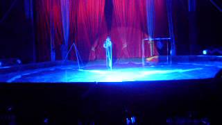 PATRICK JUGGLING CUBE ACT