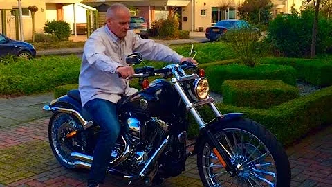 Harley Davidson FXSB Softail Breakout Bassani Extrem Sound