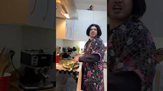 Thumbnail for ЯДОСАНА МАЙКА В КУХНЯТА 😳 #bulgaria #trending #comedy #viral #комедия #българия