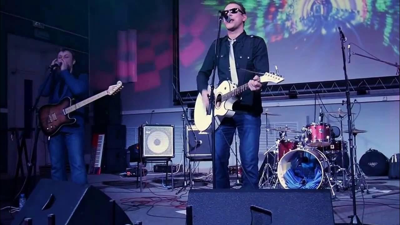 выступление акустической группы. акустическая кавер группа. акустические группы. группа акустический лес. группа акустический лес.