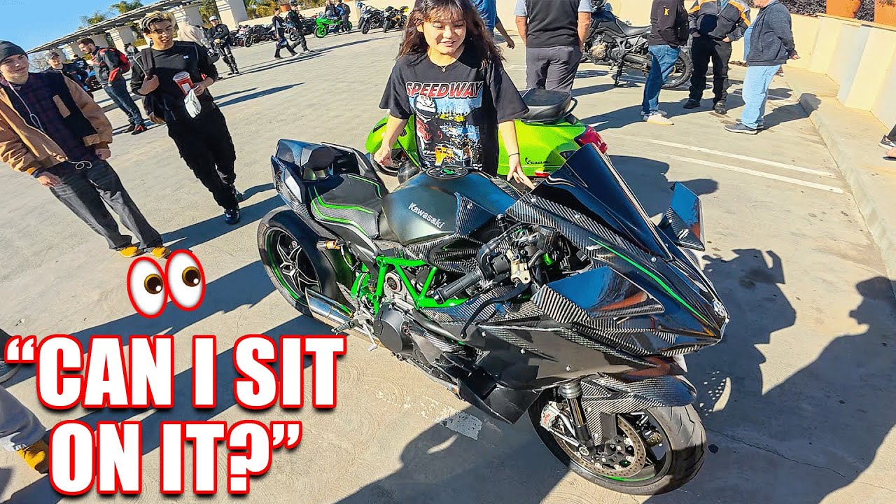 Ninja H2 Steals The Show At Supercar Meet 😈