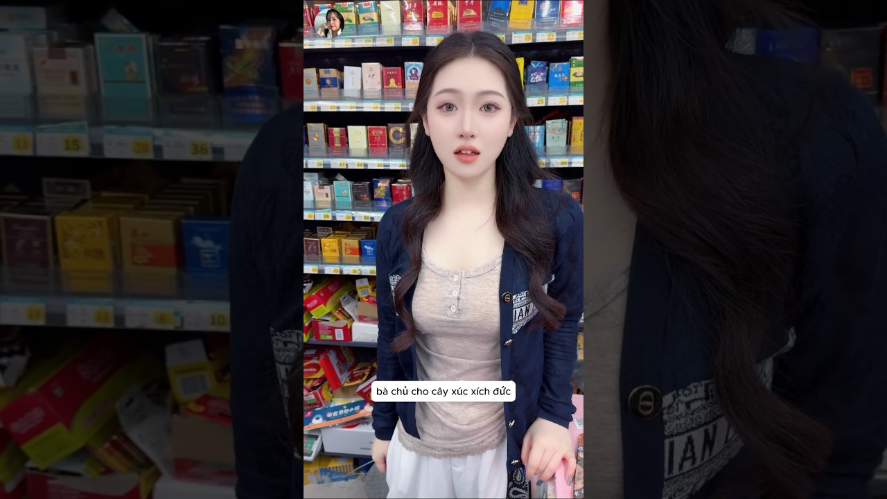 🎥 #3 Bà chủ tạp hoá đứng hình 5s #tieuyenthi #reviewphim #shortvideo #funny #haihuoc #phimhay #video — Video review, click xem trên YouTube