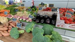 Un tour de Marché à Angles en mai