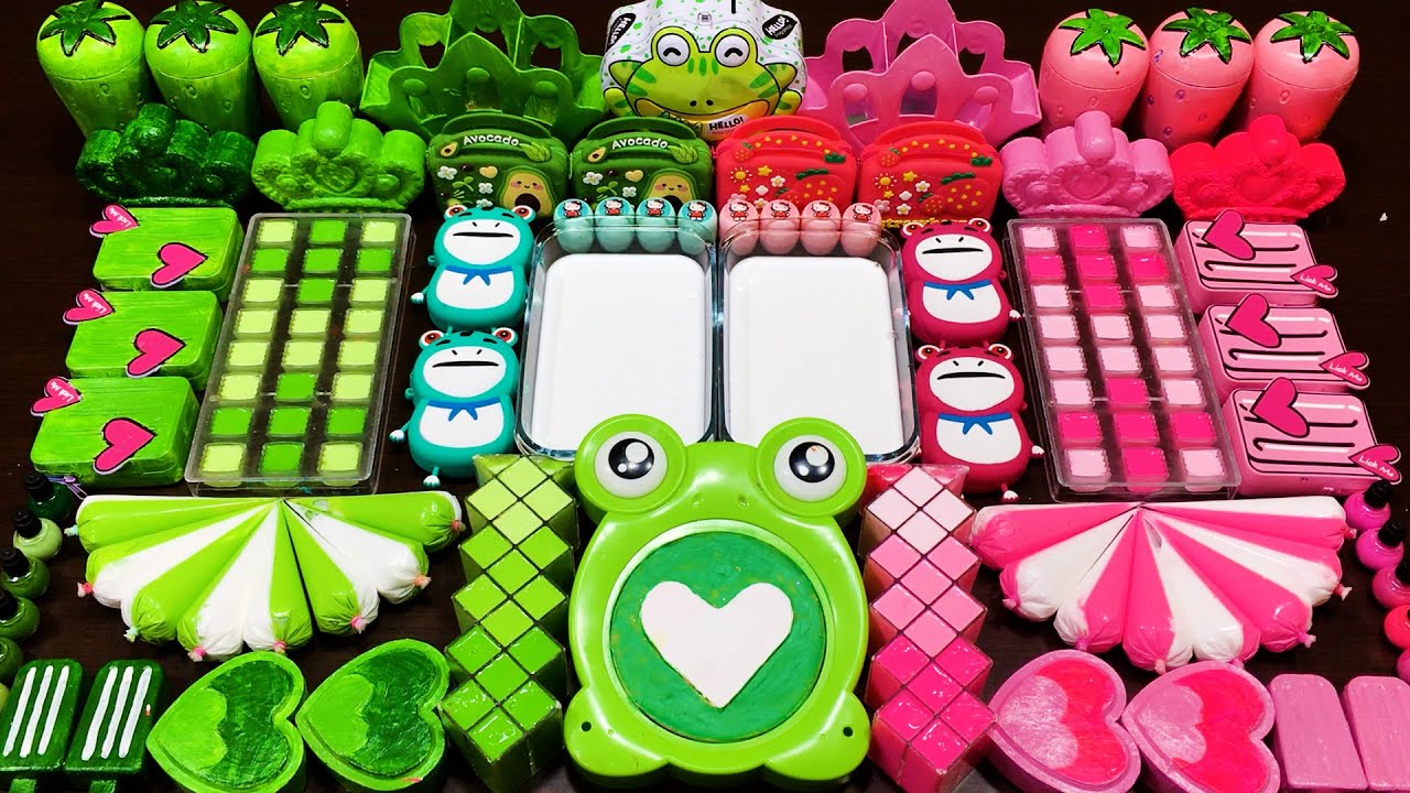 Green Frog & Pink Heart Slime – Rainbow Aesthetic!