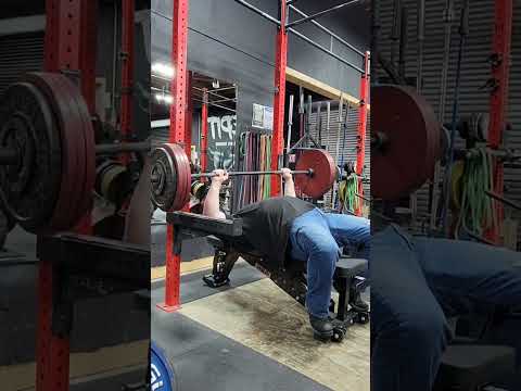410lbs raw bench
