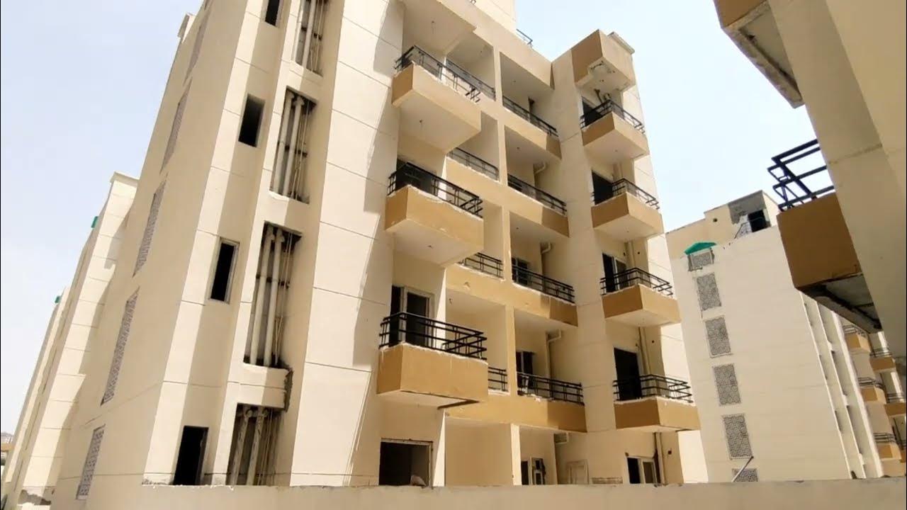 AMRAPALI CENTURIAN PARK TERRACE HOMES LOW RISE TOUR II NOIDA EXTENSION