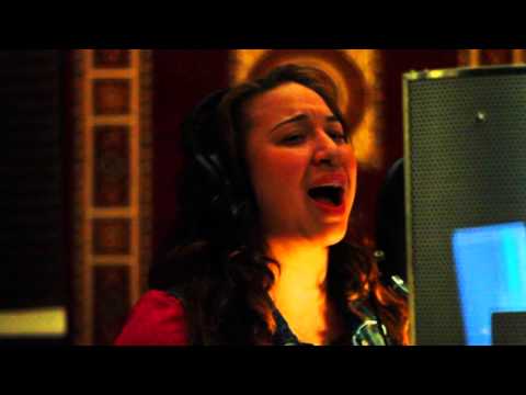 Hello -Adele Cover by MELANIE AMARO
