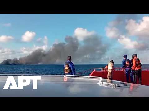 Video Ferry Carrying 130+ Catches Fire Between Bali and Lombok, Evacuation Underway | APT