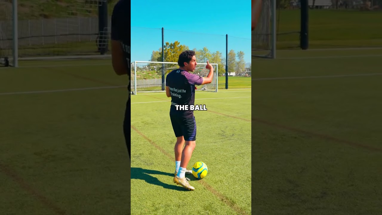 AFC | The Worst Habits For Strikers