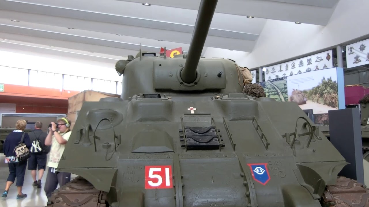 Close look at the welding of a Sherman Tank YouTube