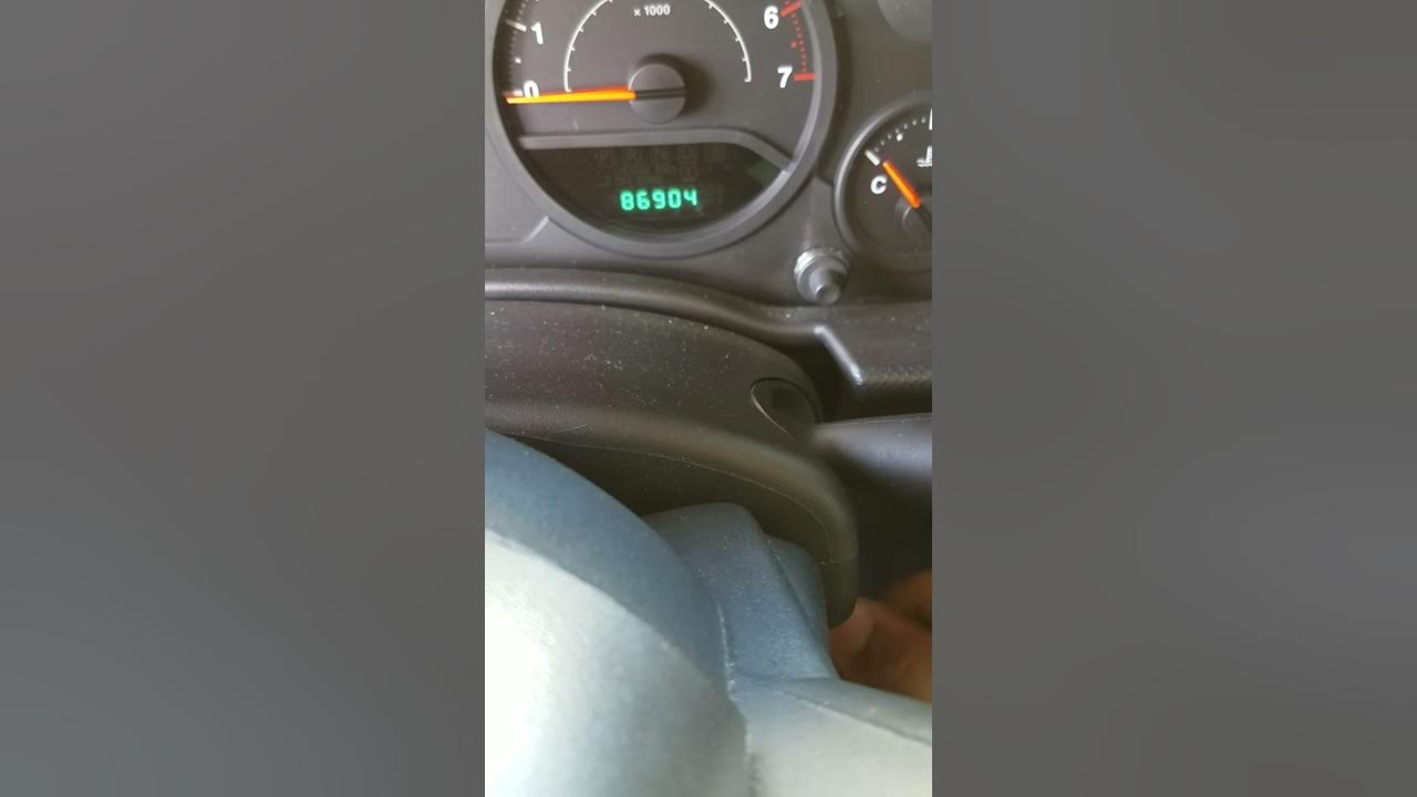 How to get Jeep Wrangler Jk check engine codes without using a scan