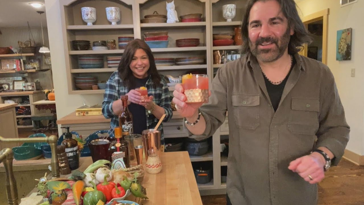 How To Make A Blood Orange Margarita | John Cusimano | Rachael Ray Show