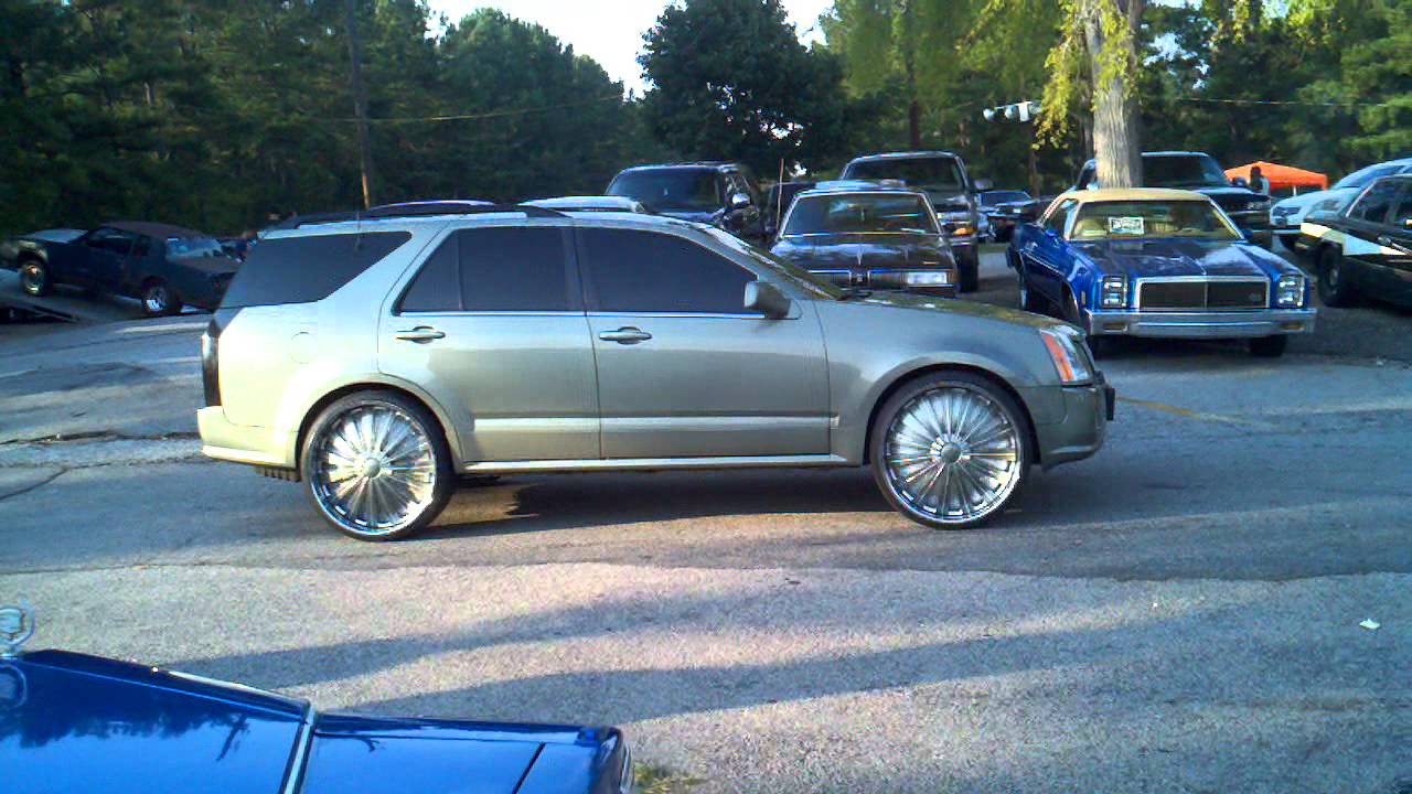 Cadillac Srx on 24inch Dub Flash rims - YouTube.