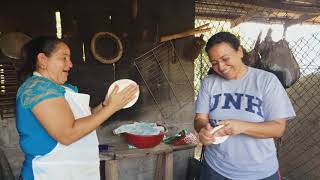 A palmear se díjo, Palmeando tortillas en El Salvador