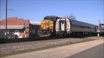 Killer Running Meet between Trailing New CSX GP40-3 & Amtrak