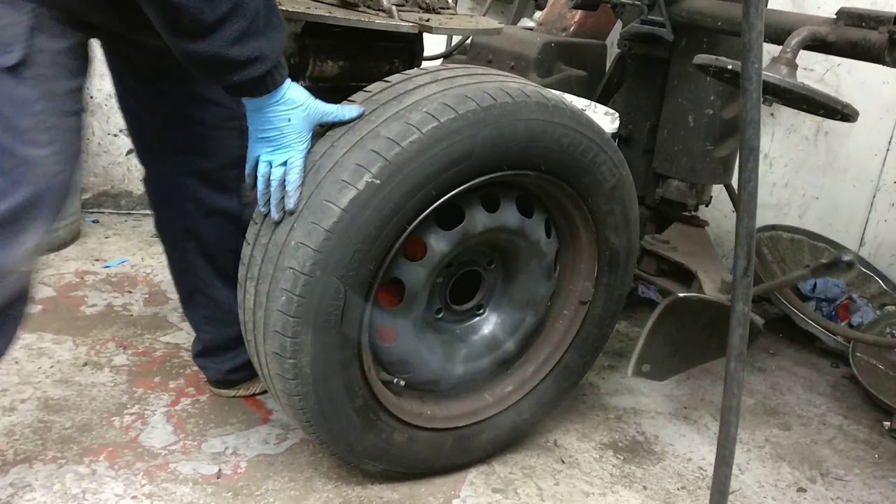 slashing a car tire with 30psi YouTube