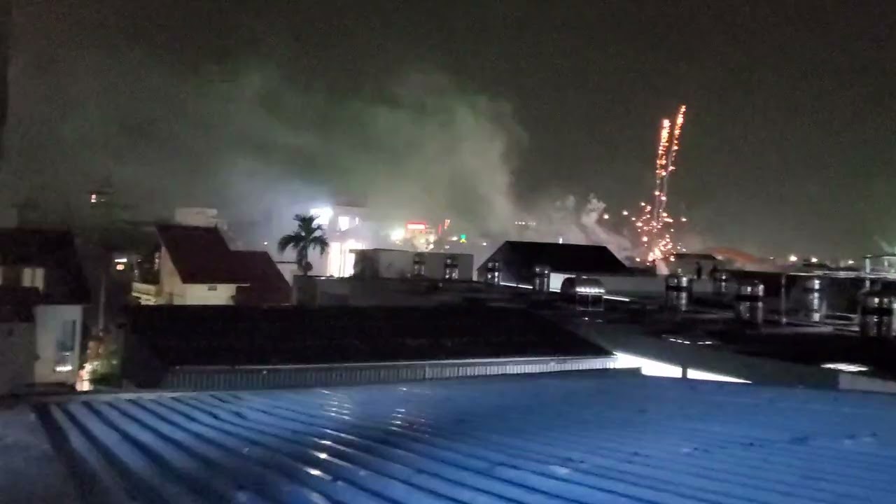 Chúc mọi người năm mới phát tài và xem video vui vẻ đón tết